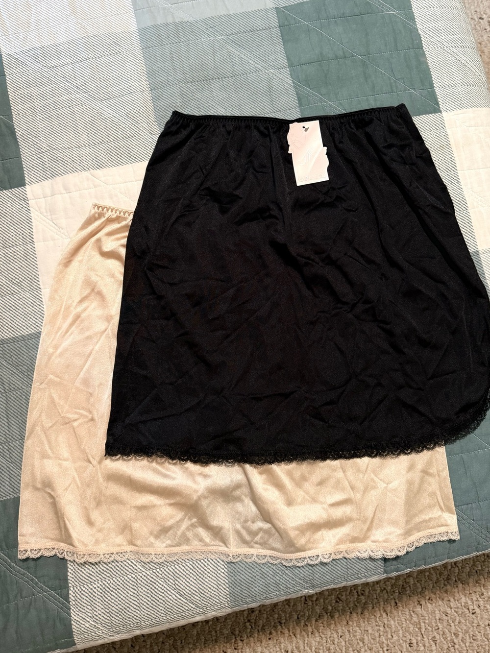 LOT Cabernet half slip 18” dress or skirt